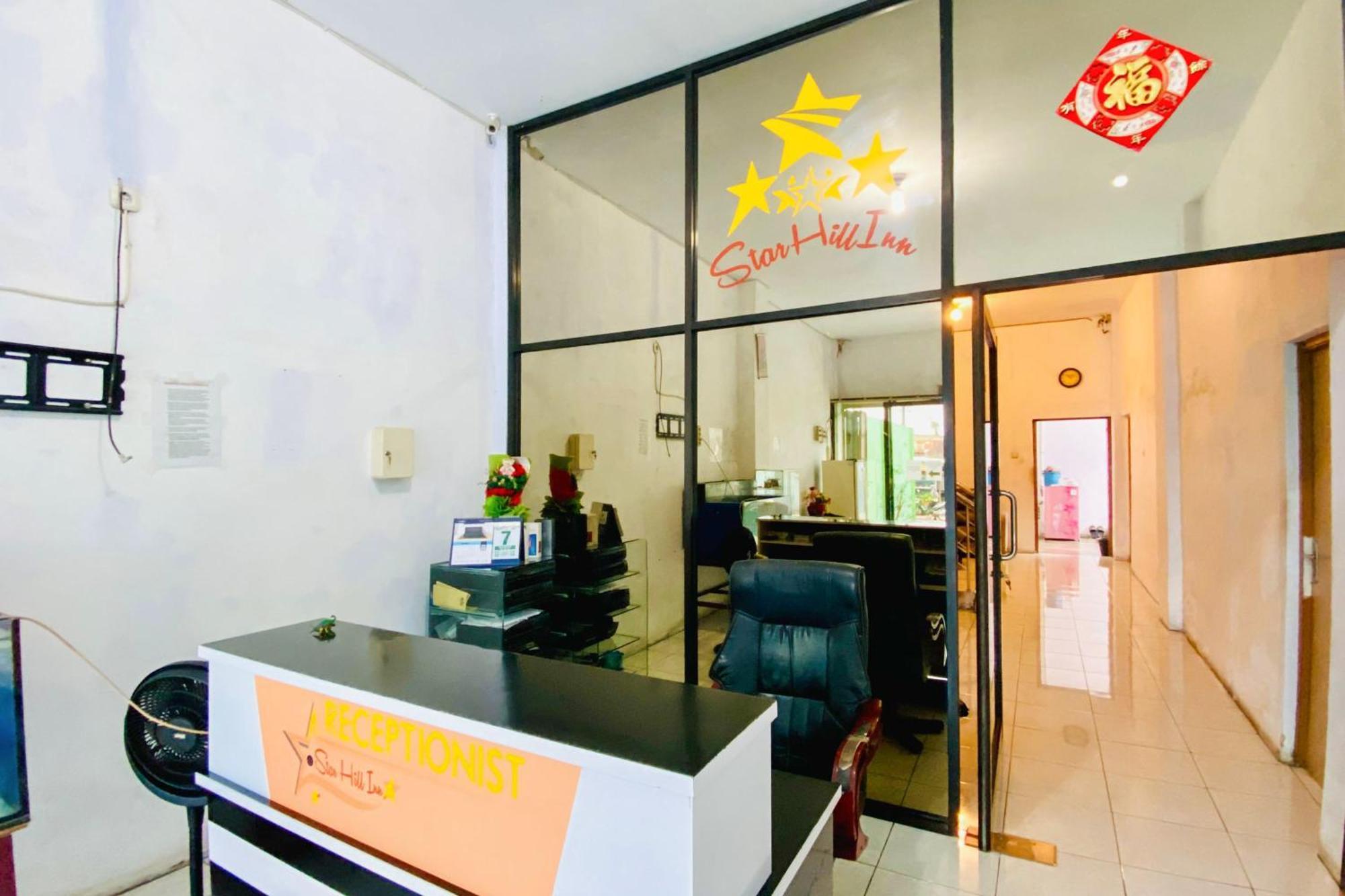 Reddoorz At Star Hill Inn Syariah Tebing Tinggi Rantau Laban Eksteriør billede